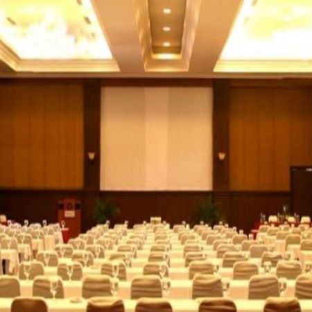 The Sulthan Darussalam Medan Eksteriør billede