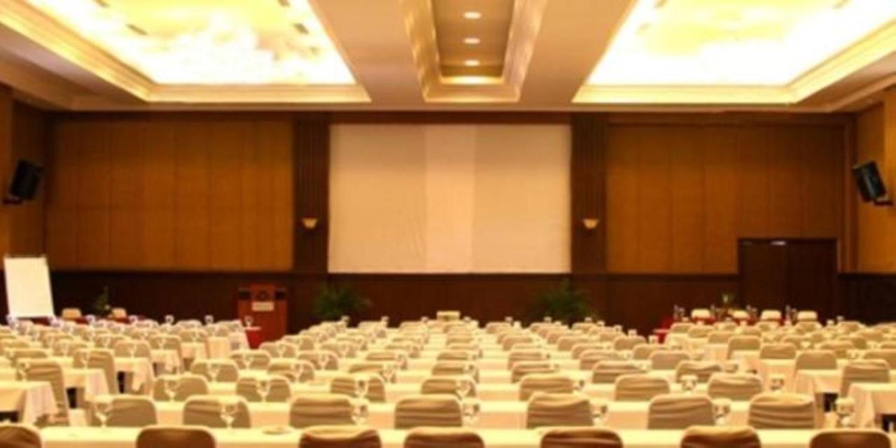 The Sulthan Darussalam Medan Eksteriør billede